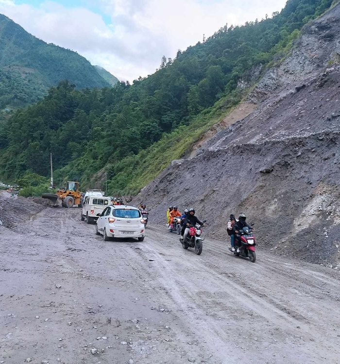 मुग्लिन-नारायणगढ सडक दुई तर्फि नै सञ्चालनमा