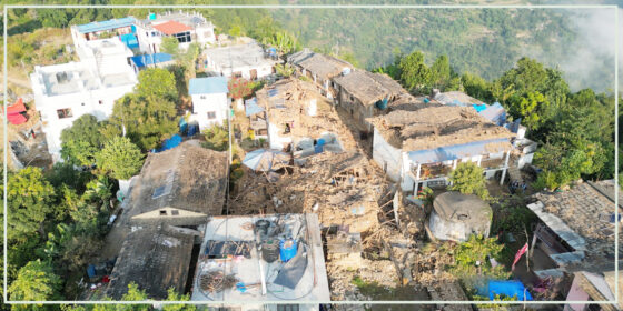 अस्थायी आवासबापत यसरी वितरण हुँदैछ भूकम्पपीडितलाई राहत रकम