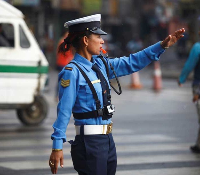 भोलि अत्यावश्यक काम नभए घरबाट ननिस्कनूः ट्राफिक प्रहरी