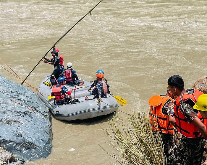 सिमलताल दुर्घटना: बस खोज्न प्रयोग गरिएको १९ किलोको चुम्बक त्रिशुलीमा हरायो