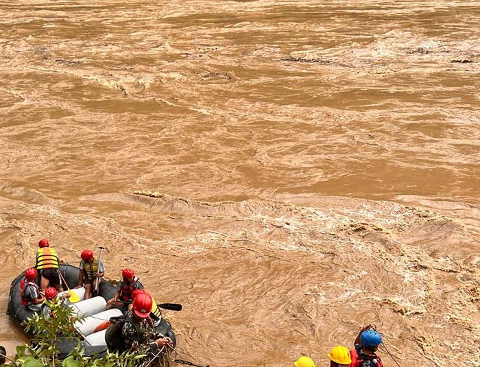 सिमलताल दुर्घटना: बेपत्ता बस र यात्रुको खोजीमा चीनसँग सहयोग माग्दै सरकार